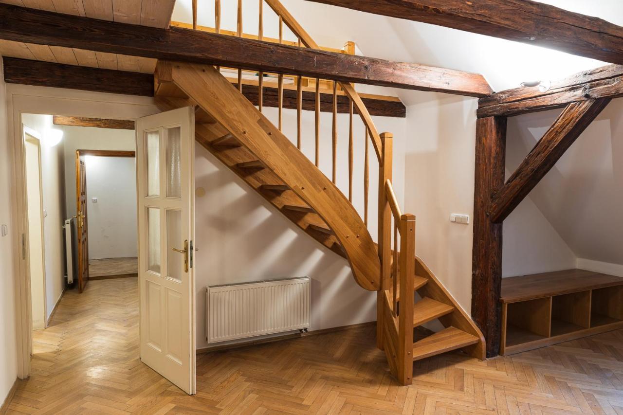 White Swan Boutique Apartments Прага Экстерьер фото