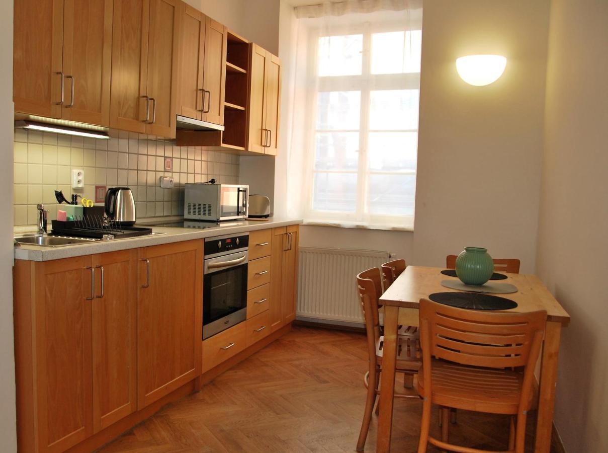 White Swan Boutique Apartments Прага Экстерьер фото