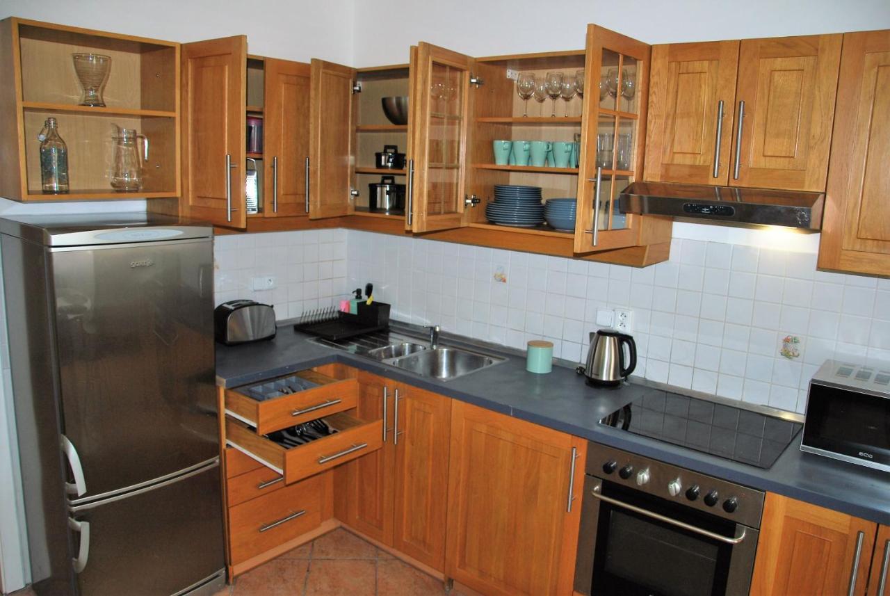 White Swan Boutique Apartments Прага Экстерьер фото