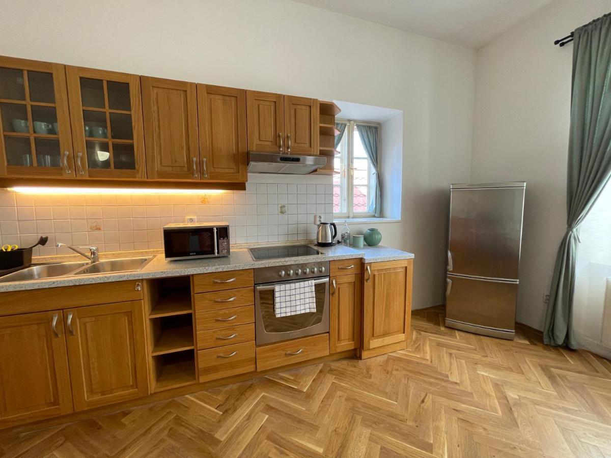 White Swan Boutique Apartments Прага Экстерьер фото