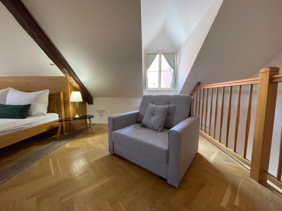 White Swan Boutique Apartments Прага Экстерьер фото