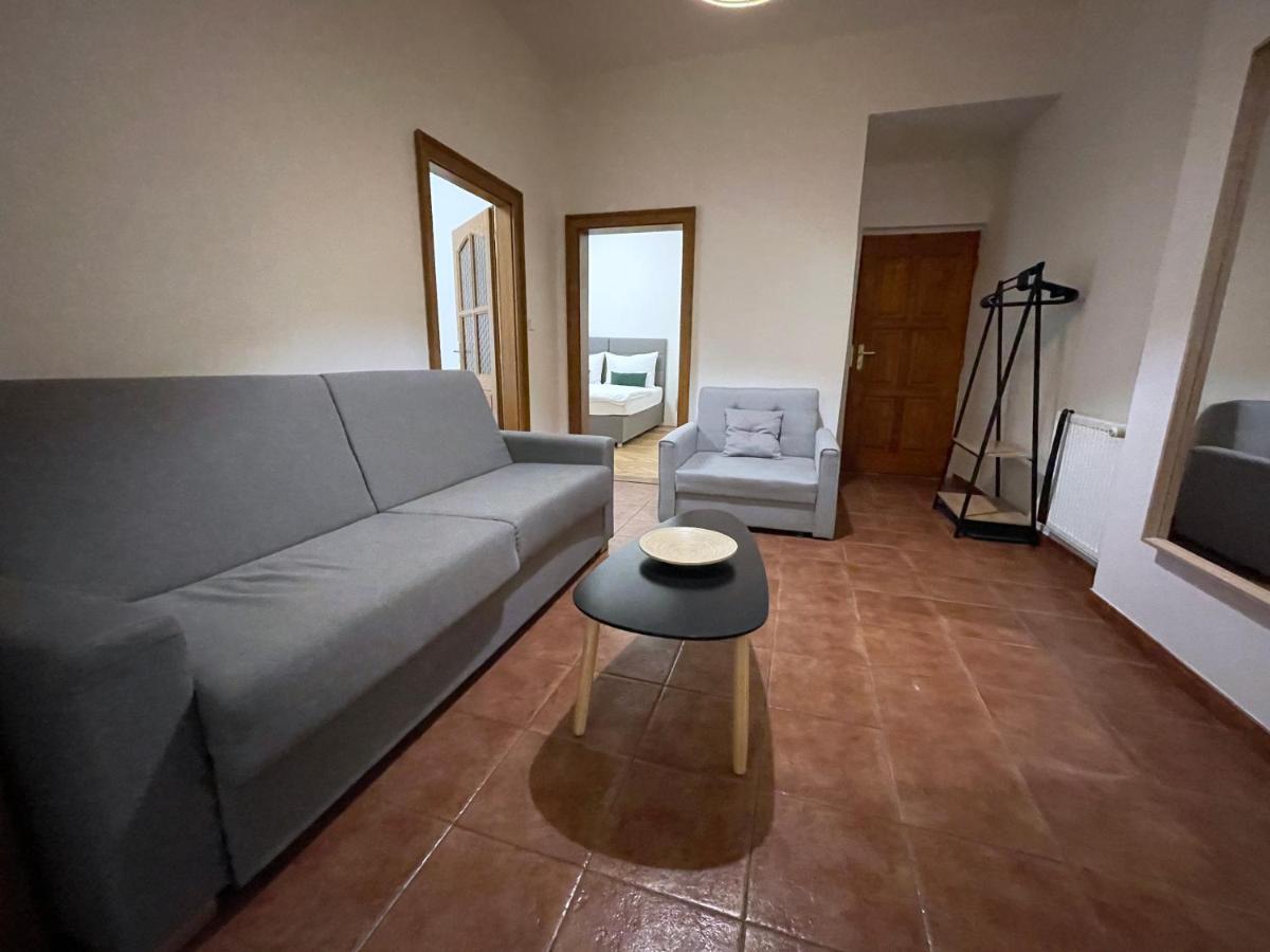 White Swan Boutique Apartments Прага Экстерьер фото